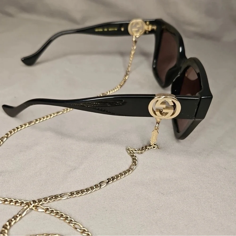 Gucci Black Sunglasses with Gold Chain Accent and case. Pre owned not new. - Picture 1 of 11